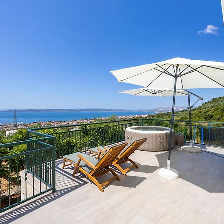Private Villa Golden Hour With A View Of Split Area Kastel Sucurac Exterior photo