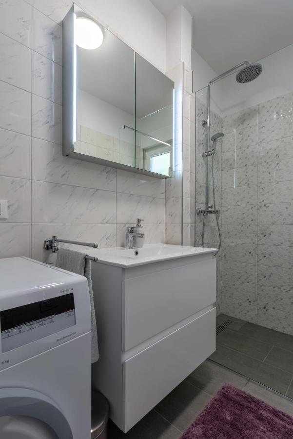 Private Villa Golden Hour With A View Of Split Area Kastel Sucurac Exterior photo
