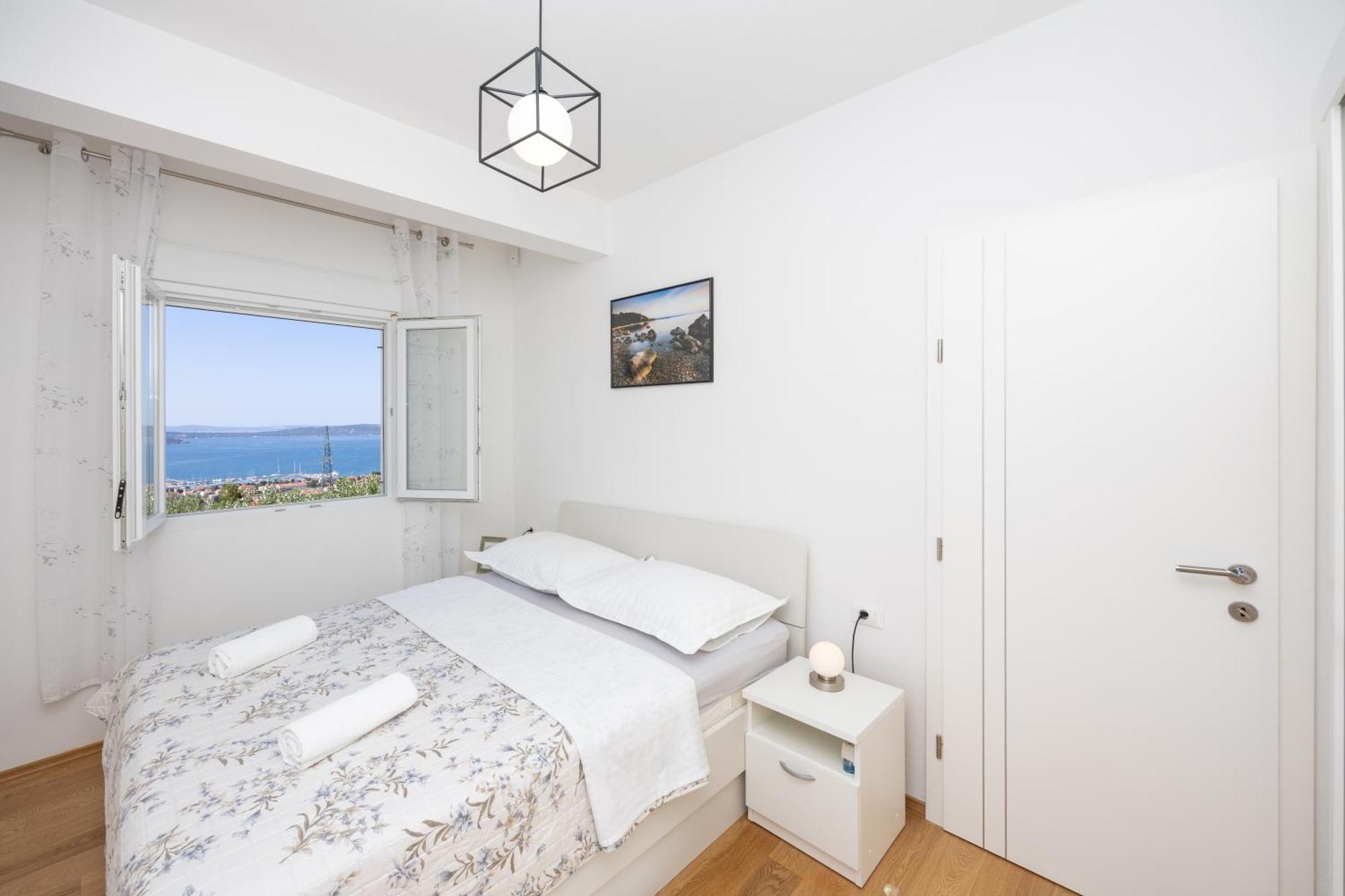 Private Villa Golden Hour With A View Of Split Area Kastel Sucurac Exterior photo